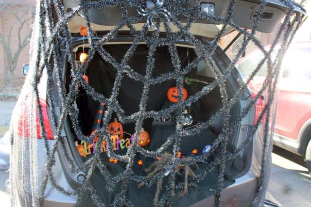 Trunk or Treat Decor