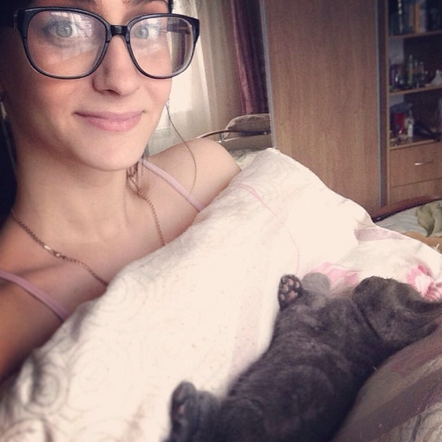 Pretty Lady and Gray Kitty